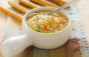 Рисовый суп с кабачками