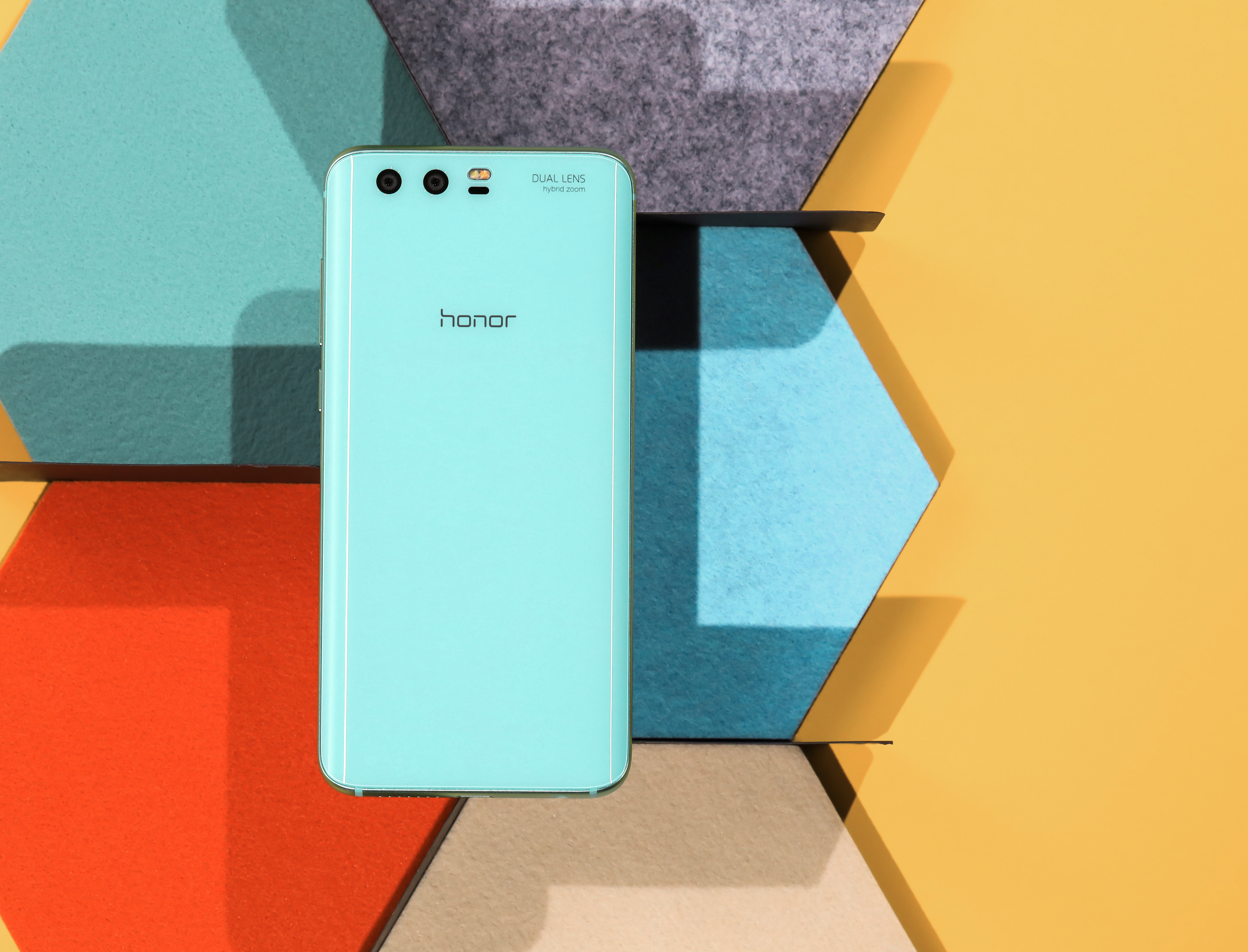 Отзыв 13-летней Сони на телефон Honor 9 Premium - mama.ru